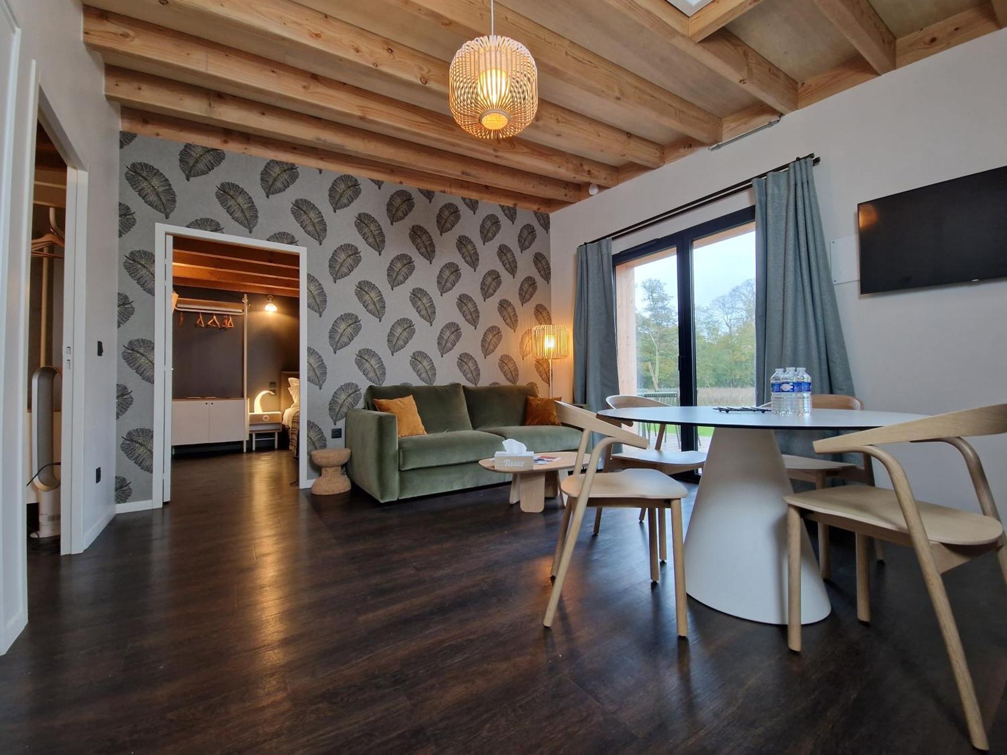 Domaine De L'Epau Eco-Resort Yvre-l'Eveque Экстерьер фото